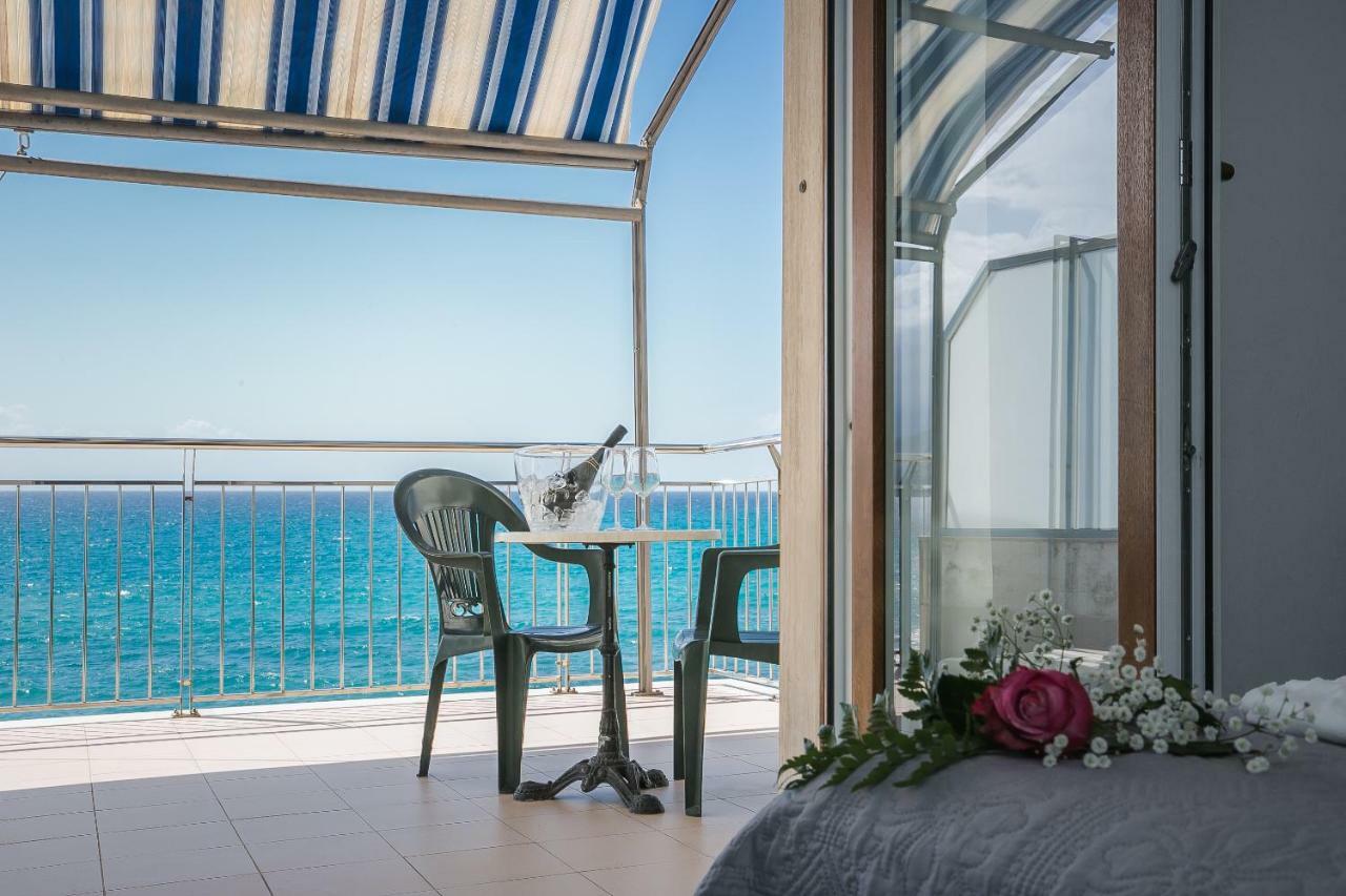 Hotel La Perla Villammare Exterior photo
