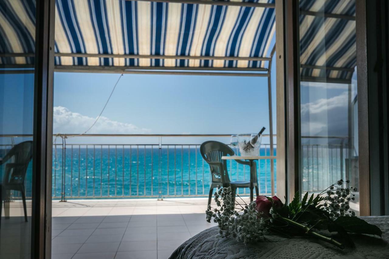 Hotel La Perla Villammare Exterior photo