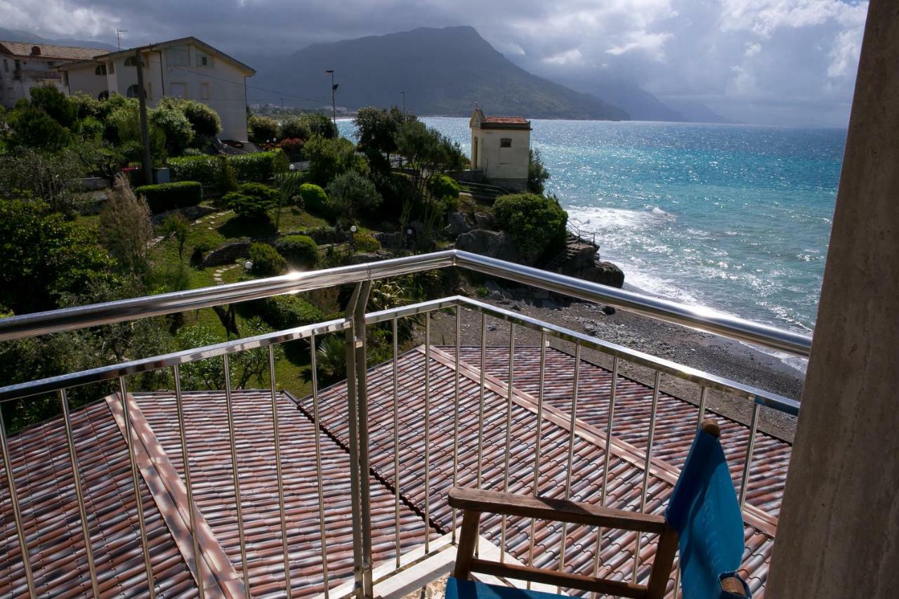 Hotel La Perla Villammare Exterior photo